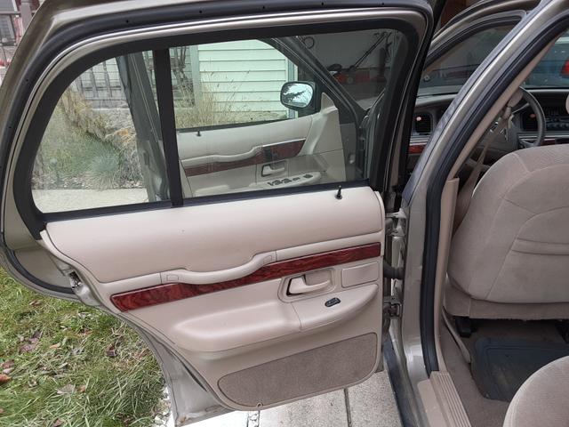 Photo of 2001 Brown Mercury Grand Marquis