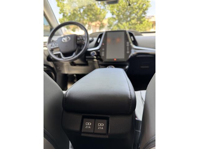 Photo of 2021 Black Toyota Prius Prime