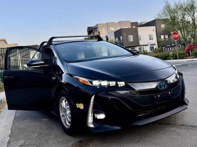 Photo of 2021 Black Toyota Prius Prime