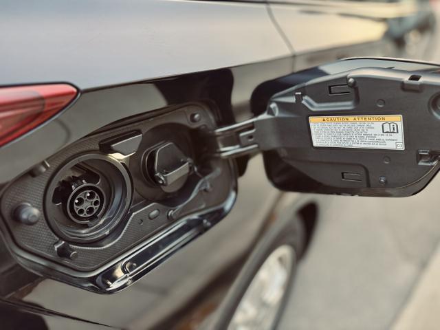 Photo of 2021 Black Toyota Prius Prime