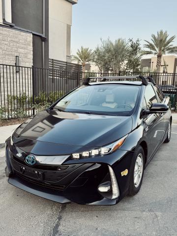 Photo of 2021 Black Toyota Prius Prime