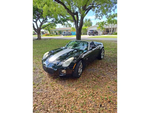 Photo of 2008 Black Pontiac Solstice