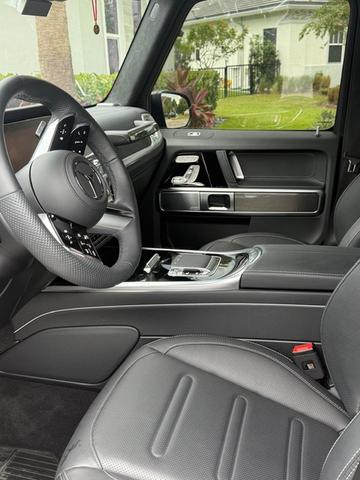 Photo of 2025 Black Mercedes-Benz G-Class