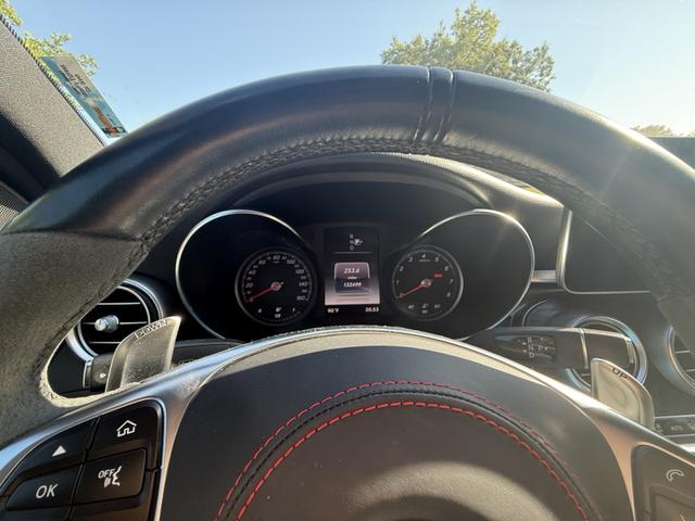 Photo of 2015 White Mercedes-Benz C-Class