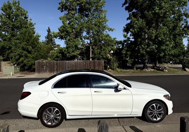 Photo of 2015 White Mercedes-Benz C-Class