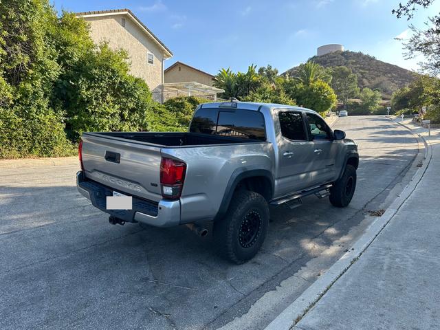 Photo of 2019 Silver Toyota Tacoma