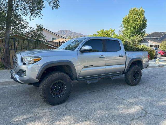 Photo of 2019 Silver Toyota Tacoma