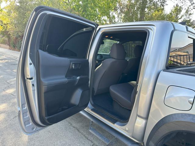 Photo of 2019 Silver Toyota Tacoma