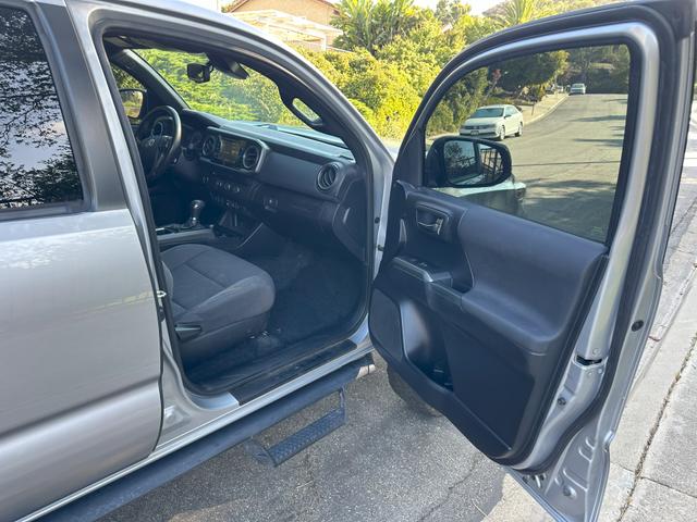 Photo of 2019 Silver Toyota Tacoma