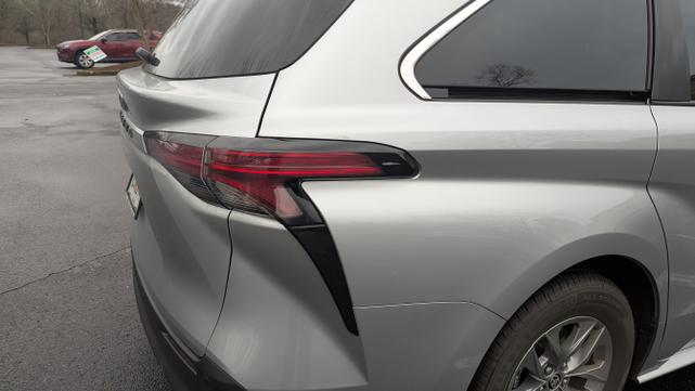 Photo of 2021 Silver Toyota Sienna