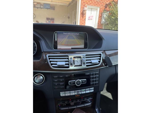 Photo of 2014 White Mercedes-Benz E-Class