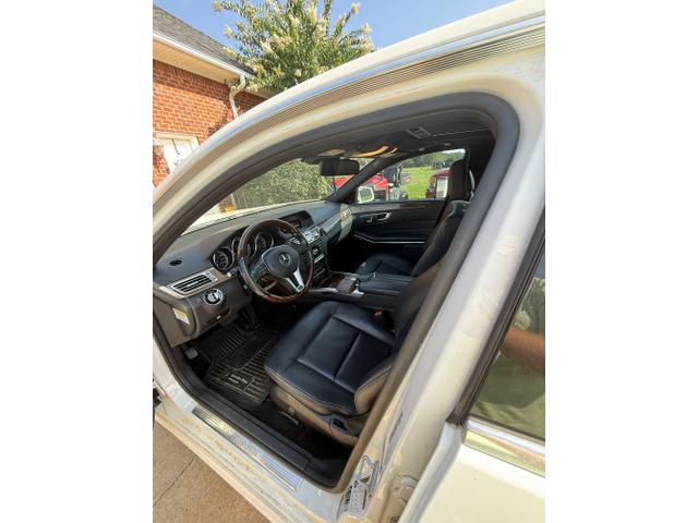 Photo of 2014 White Mercedes-Benz E-Class