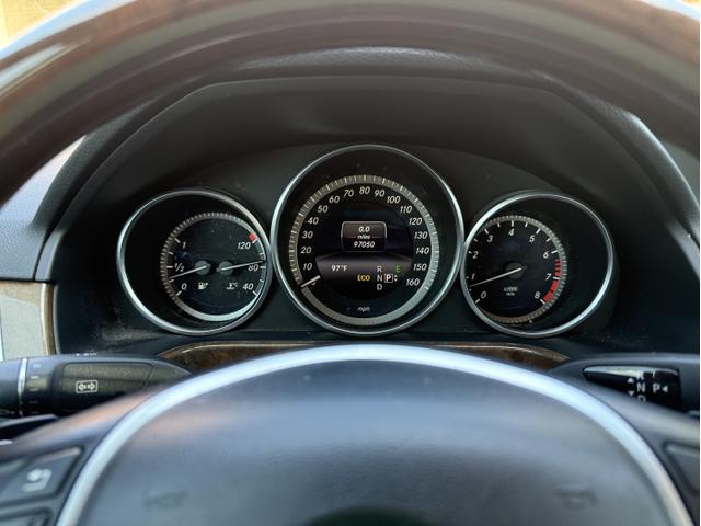 Photo of 2014 White Mercedes-Benz E-Class