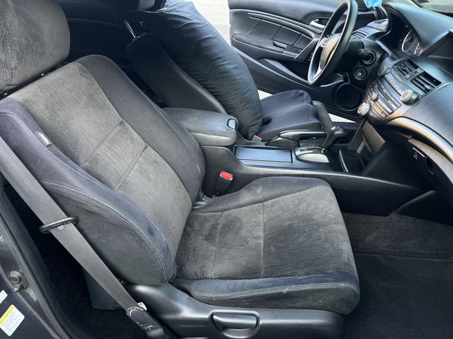 Photo of 2010 Silver Honda Accord