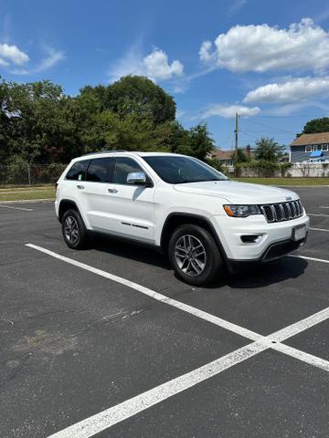 Photo of 2020 White Jeep Grand Cherokee