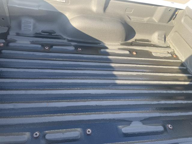 Photo of 2011 White Ford Ranger
