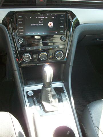Photo of 2022 Silver Volkswagen Passat