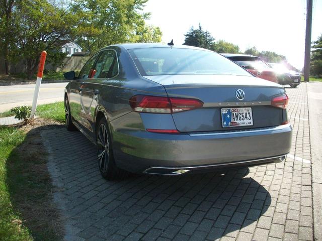 Photo of 2022 Silver Volkswagen Passat
