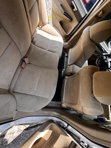 Photo of 2008 White Honda Civic