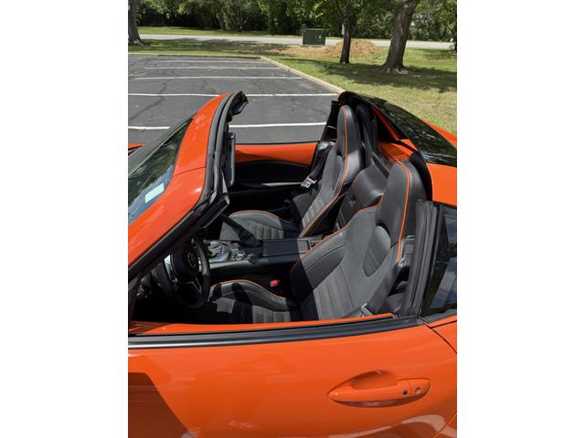 Photo of 2019 Orange Mazda MX-5 Miata RF