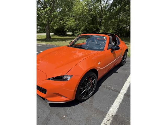Photo of 2019 Orange Mazda MX-5 Miata RF