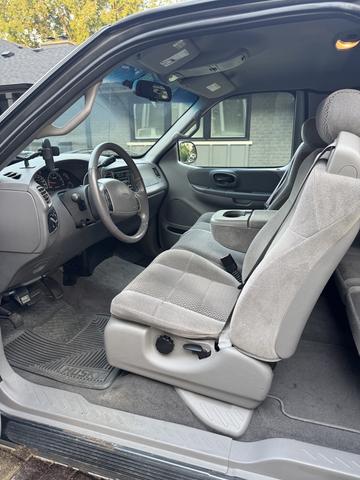 Photo of 2002 Gray Ford F-150