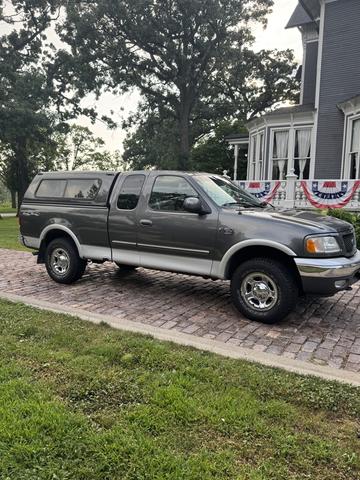 Photo of 2002 Gray Ford F-150