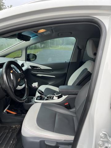 Photo of 2021 White Chevrolet Bolt EV