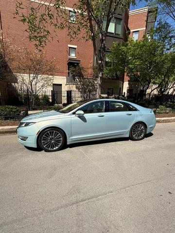 Photo of 2014 Green Lincoln MKZ Hybrid