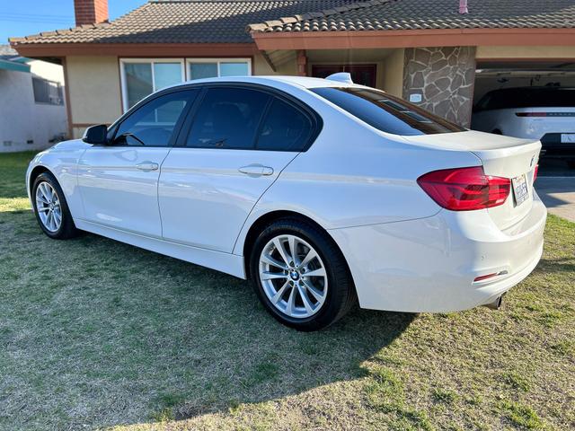Photo of 2018 White BMW 320