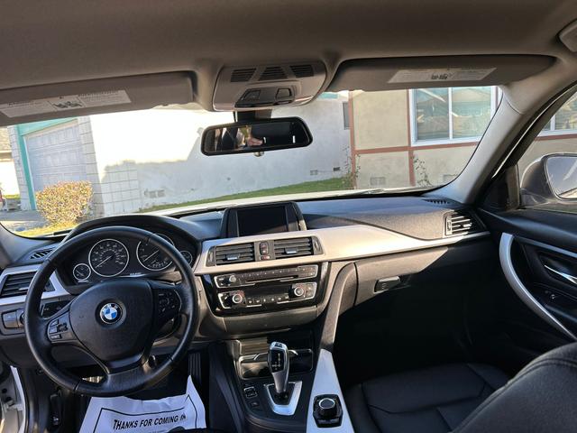 Photo of 2018 White BMW 320