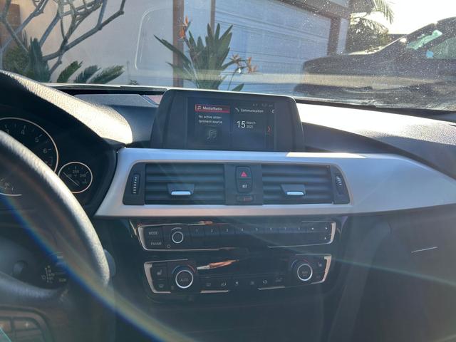 Photo of 2018 White BMW 320
