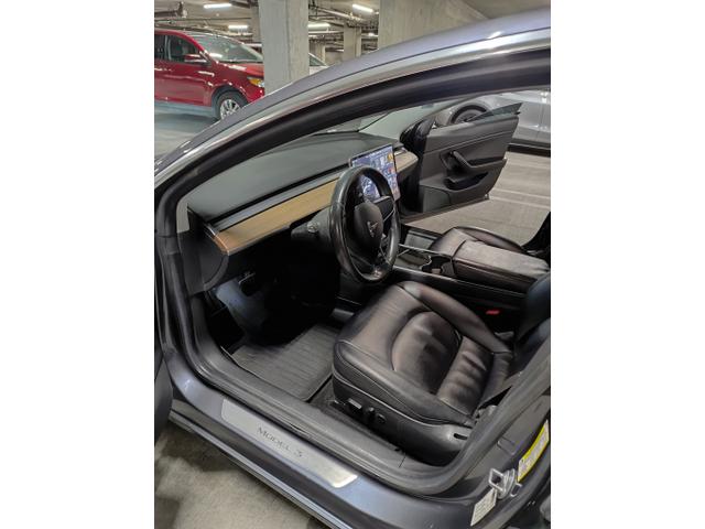 Photo of 2018 Gray Tesla Model 3