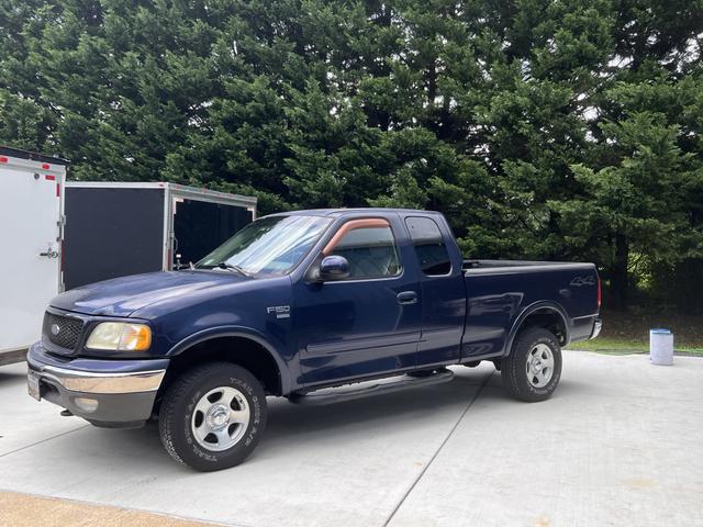 Photo of 2003 Blue Ford F-150