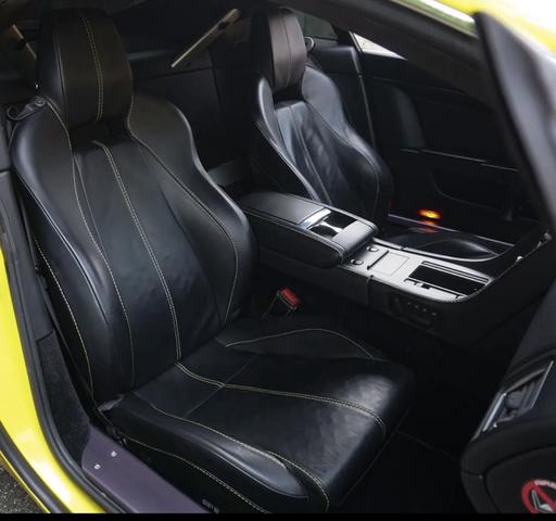 Photo of 2008 Yellow Aston Martin V8 Vantage