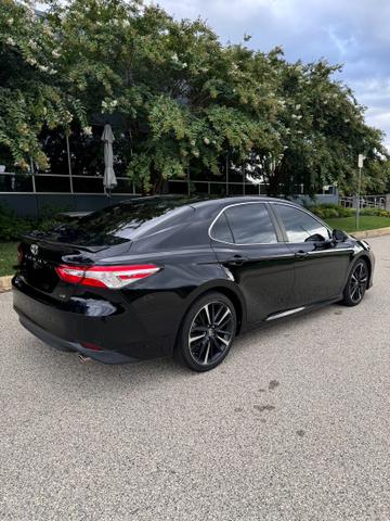 Photo of 2018 Black Toyota Camry