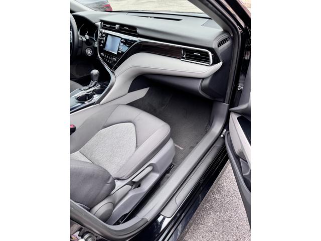Photo of 2018 Black Toyota Camry