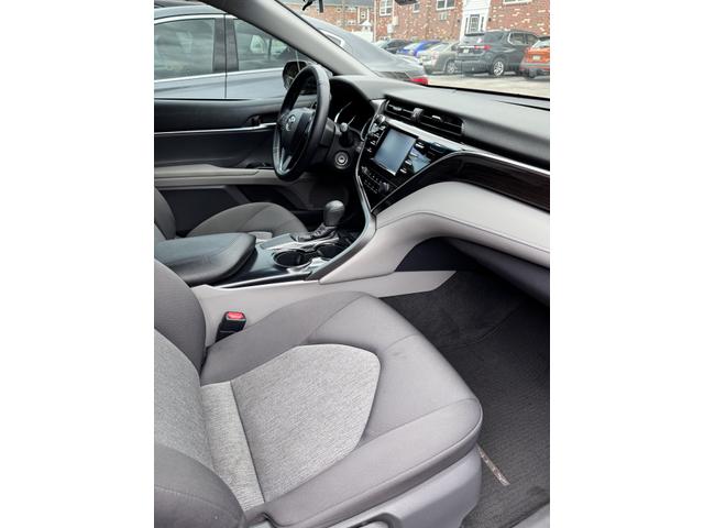 Photo of 2018 Black Toyota Camry