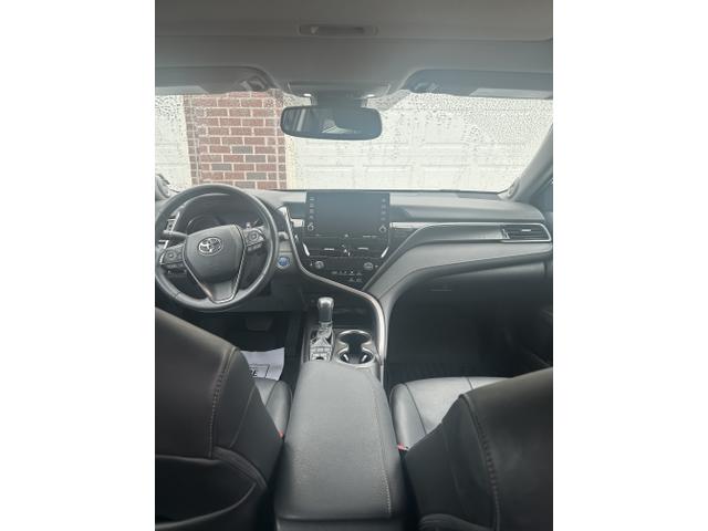 Photo of 2021 Green Toyota Camry Hybrid