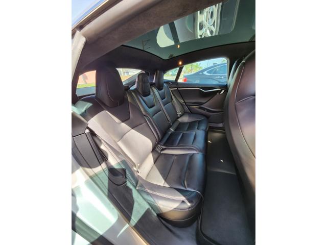 Photo of 2018 Silver Tesla Model S