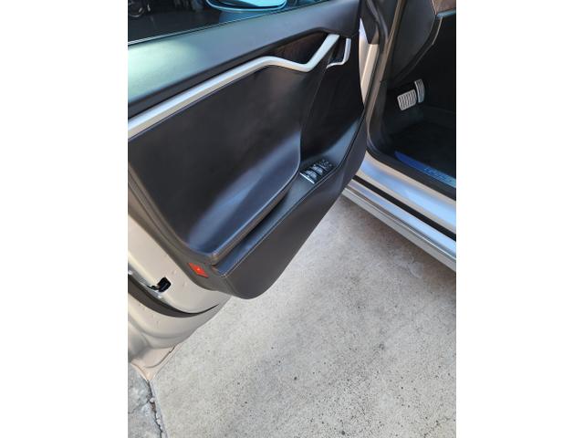 Photo of 2018 Silver Tesla Model S