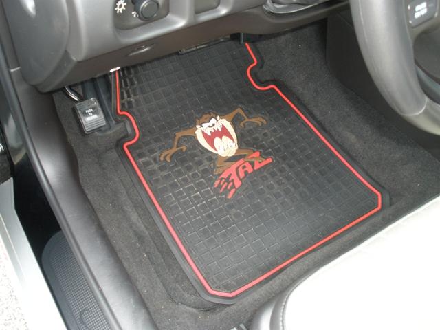 Photo of 2002 Black Chevrolet Monte Carlo