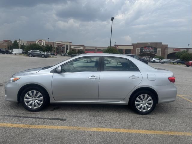 Photo of 2013 Silver Toyota Corolla