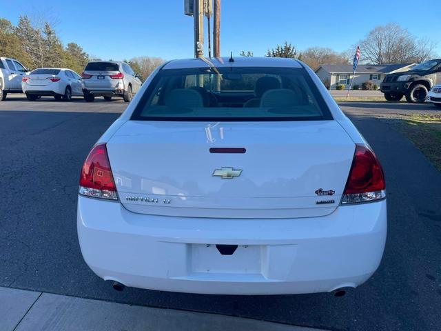 Photo of 2015 White Chevrolet Impala Limited