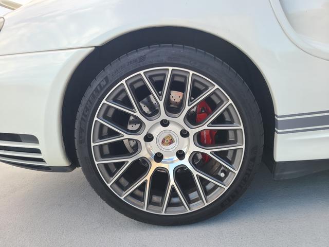 Photo of 2003 Silver Porsche 911