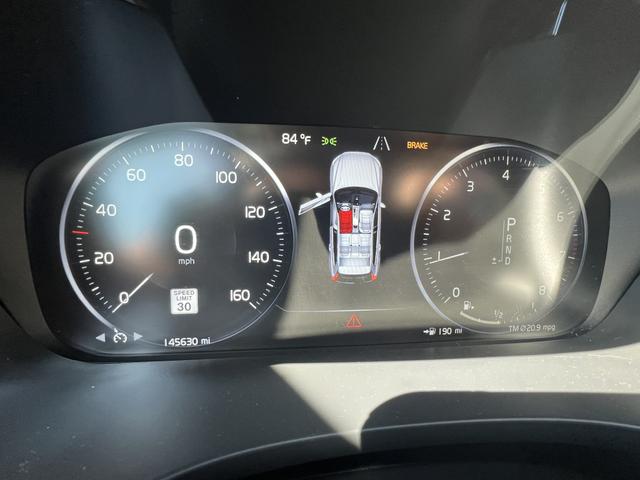 Photo of 2020 White Volvo XC60