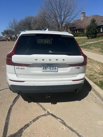 Photo of 2020 White Volvo XC60