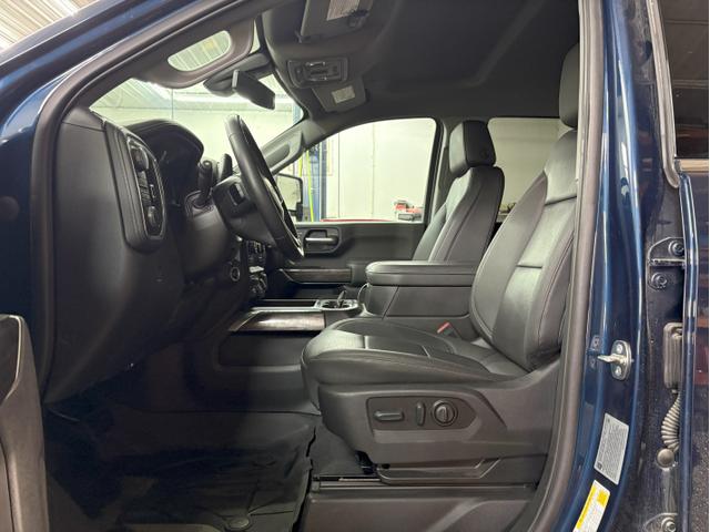 Photo of 2023 Blue Chevrolet Silverado 3500