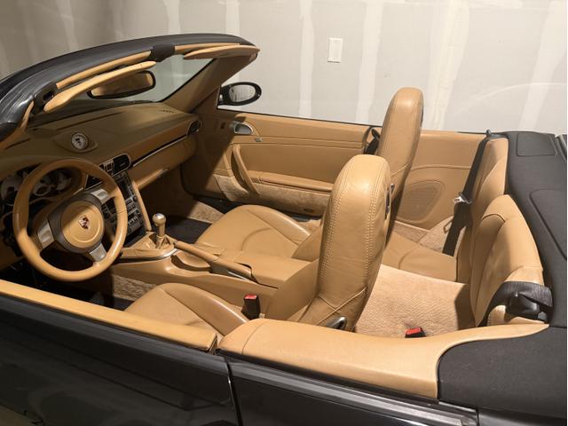 Photo of 2006 Black Porsche 911
