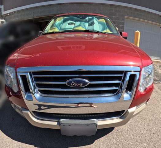 Photo of 2009 Red Ford Explorer